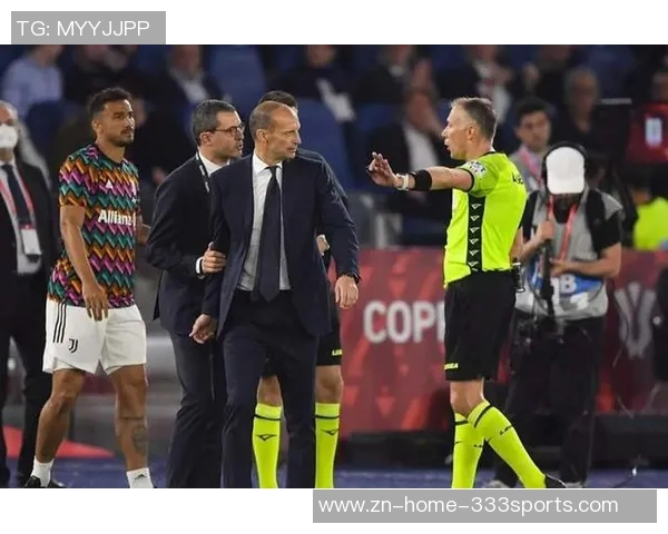 阿莱格里在更衣室严厉批评莱奥要求其端正态度以提升球队表现 阿莱格里在更衣室严厉批评莱奥要求其端正态度以提升球队表现