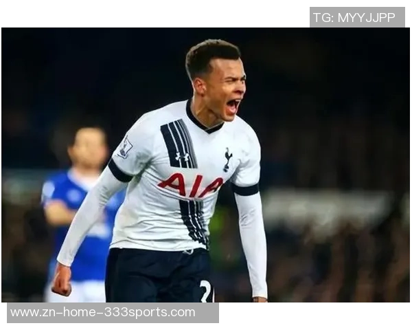 利兹联球迷两度向热刺球员投掷物品或将遭遇高额罚款 利兹联球迷两度向热刺球员投掷物品或将遭遇高额罚款