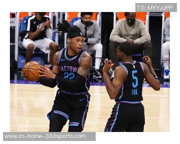 黄蜂主帅看好克尼佩尔曼恩塞克斯顿有望成为球队先发核心 黄蜂主帅看好克尼佩尔曼恩塞克斯顿有望成为球队先发核心