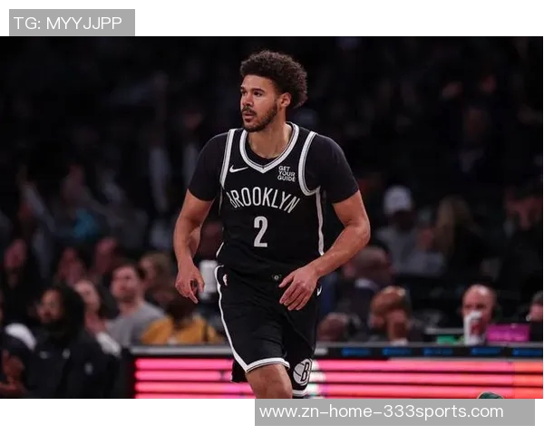 卡梅隆约翰逊上半场状态低迷仅得5分球队需寻找更好进攻节奏 卡梅隆约翰逊上半场状态低迷仅得5分球队需寻找更好进攻节奏