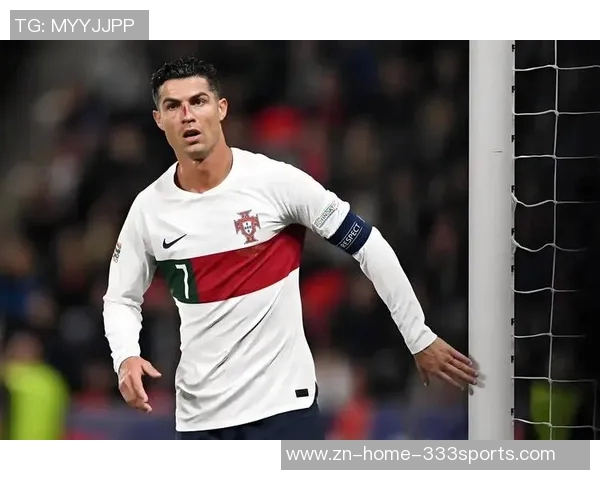 C罗再度破门激励球队向胜利迈进葡萄牙加油冲击目标 C罗再度破门激励球队向胜利迈进葡萄牙加油冲击目标