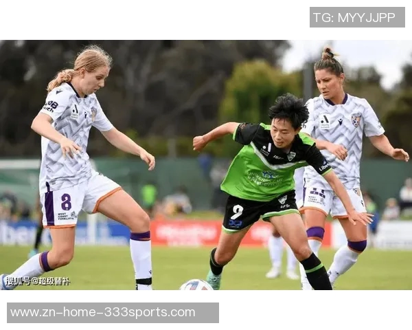 卡里克盛赞赫拉芬贝赫防守纪律性与聪明才智兼备并具备出色传球能力 卡里克盛赞赫拉芬贝赫防守纪律性与聪明才智兼备并具备出色传球能力